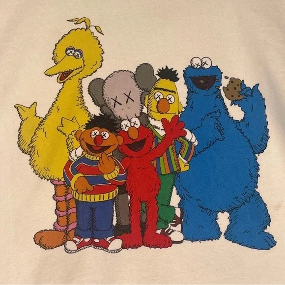 KAWS x Uniqlo x Sesame Street White Sweatshirt Unisex Medium Streetwear - Picture 3 of 8